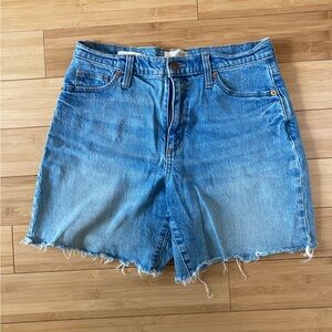 Size 8 Universal Thread Vintage Bermuda Shorts